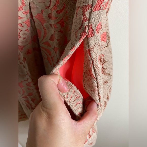 Lord & Taylor sleeveless Lace Dress - Picture 7 of 7